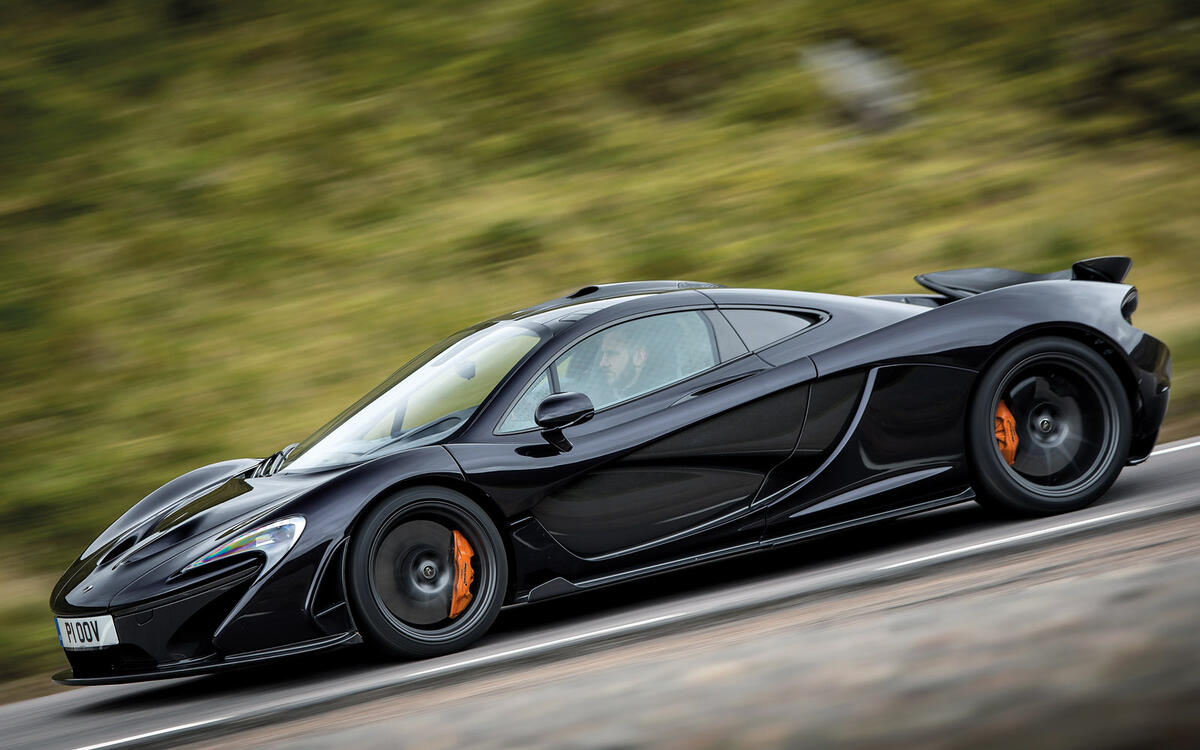 McLaren P1 (40.9m) McLaren P1 (40.9m)