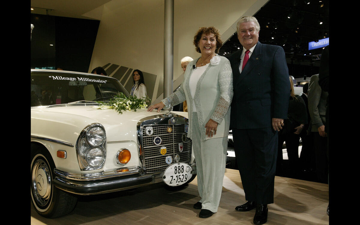 Mercedes-Benz 280SE (1970) Mercedes-Benz 280SE (1970)