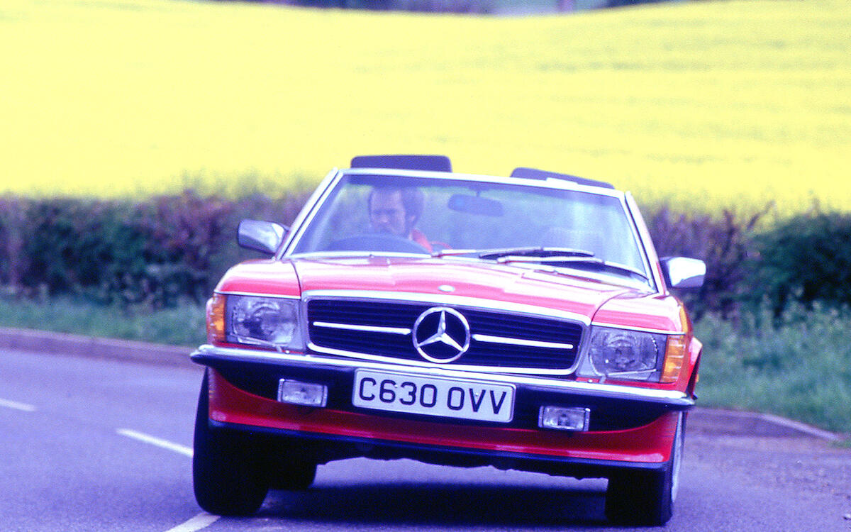 Mercedes-Benz SL (237,287)