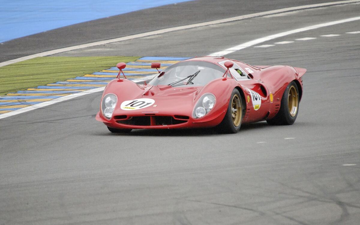 Ferrari strikes back