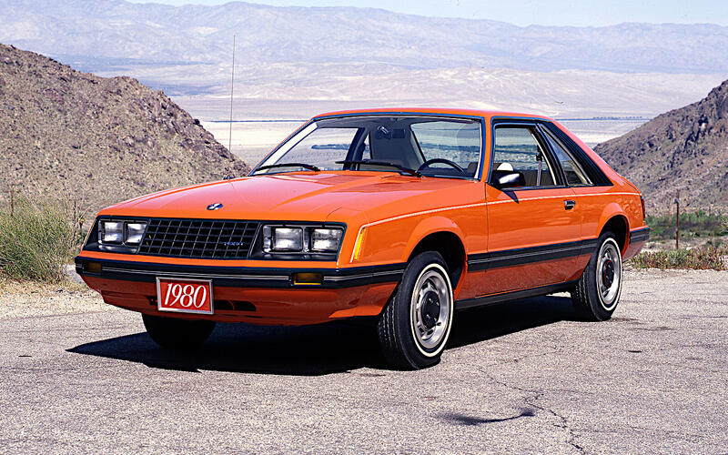 Ford Mustang V8 (1980) Ford Mustang V8 (1980)