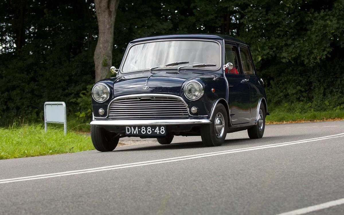 Innocenti Mini (from £10,600) Innocenti Mini (from £10,600)