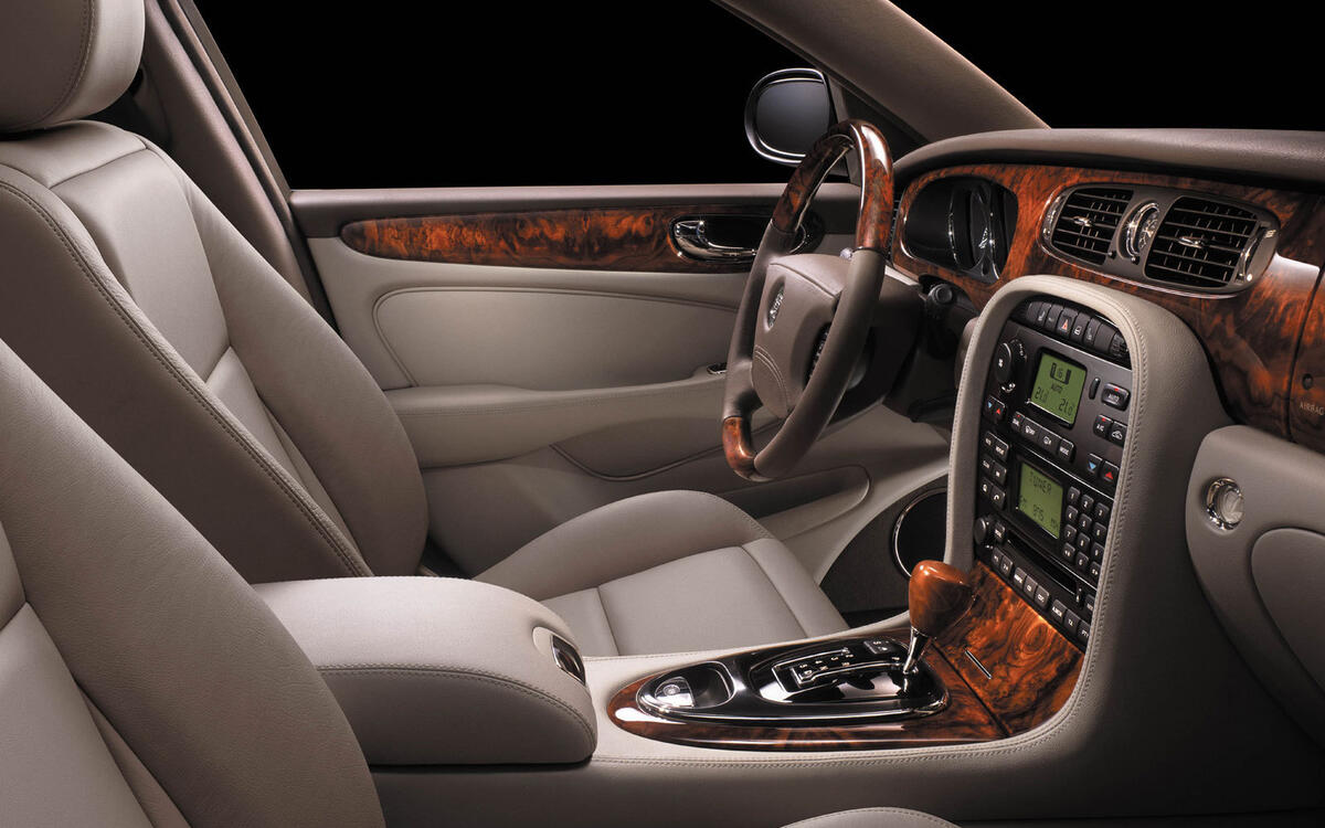 Jaguar XJ - interior Jaguar XJ - interior