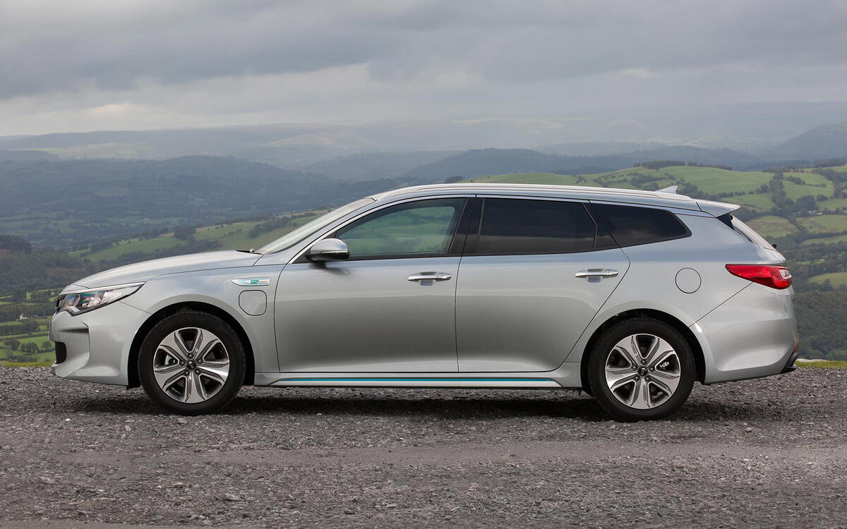 Kia Optima 2.0 PHEV – from £18,000