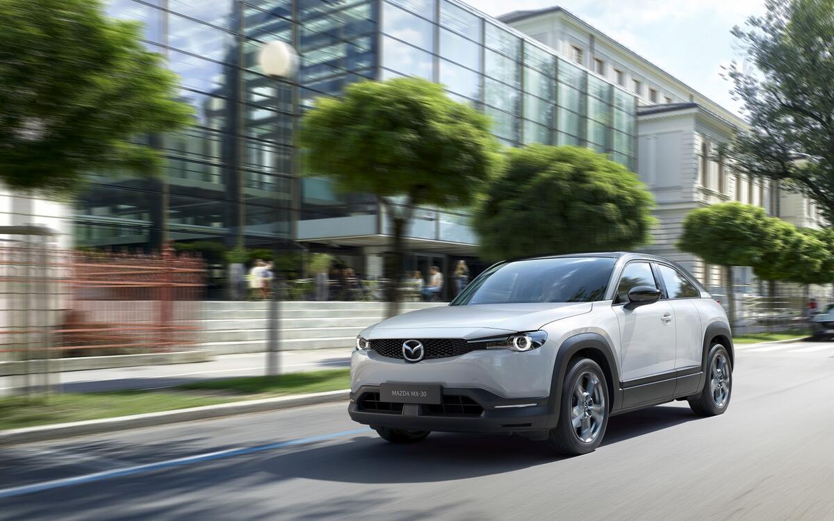 Mazda MX-30 (2019) Mazda MX-30 (2019)