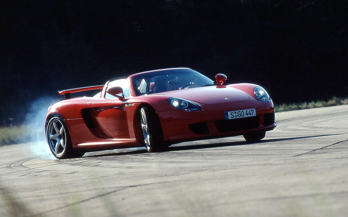 Porsche Carrera GT (2003) Porsche Carrera GT (2003)