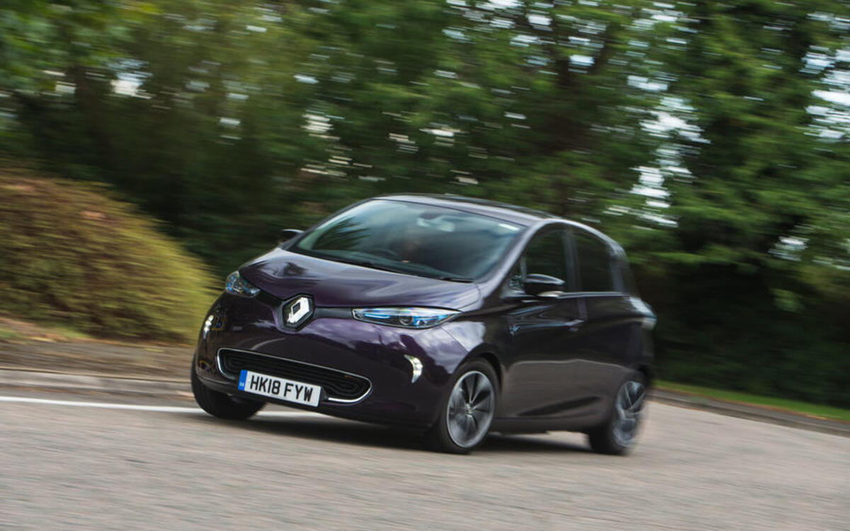 1. Renault Zoe I-Dynamique Nav Quick Charge
