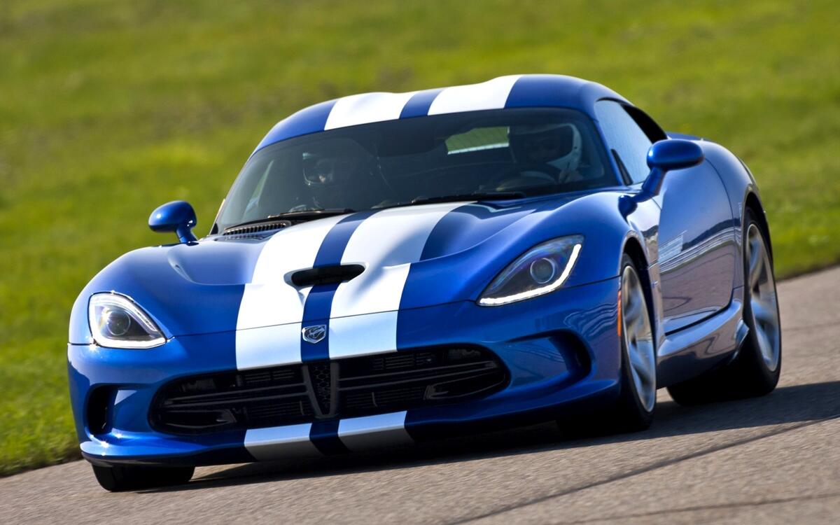 The fifth-generation Viper (2012) The fifth-generation Viper (2012)