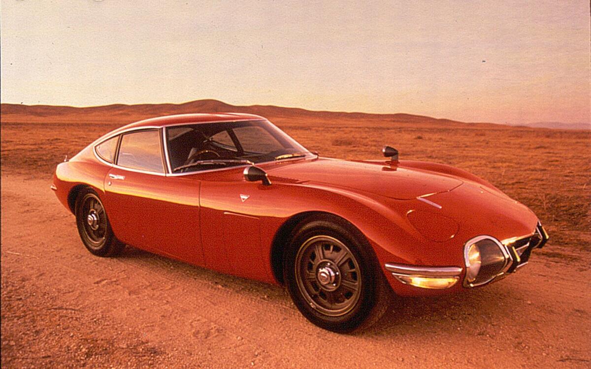 Toyota 2000GT (1965) Toyota 2000GT (1965)