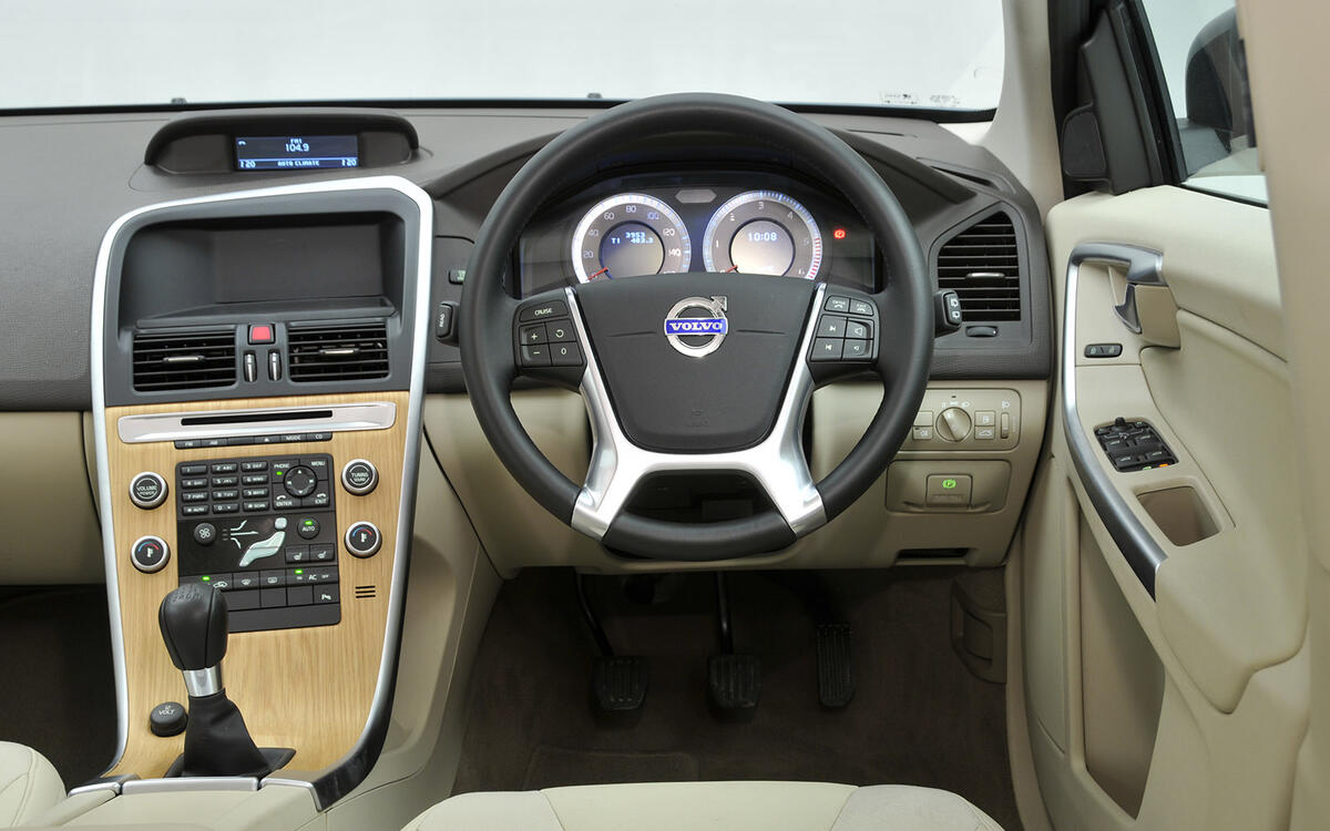 4. Volvo XC60 4. Volvo XC60