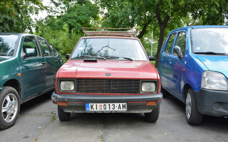 Yugo (1985)