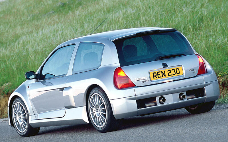 15: Renaultsport Clio V6 (2001)  15: Renaultsport Clio V6 (2001)