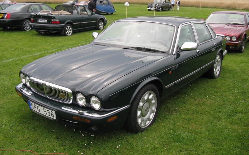 Daimler Super V8 – from £6000