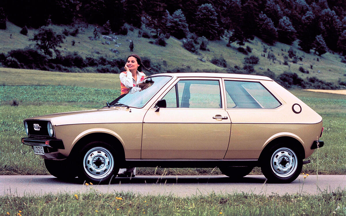 Audi 50 (1974) Audi 50 (1974)