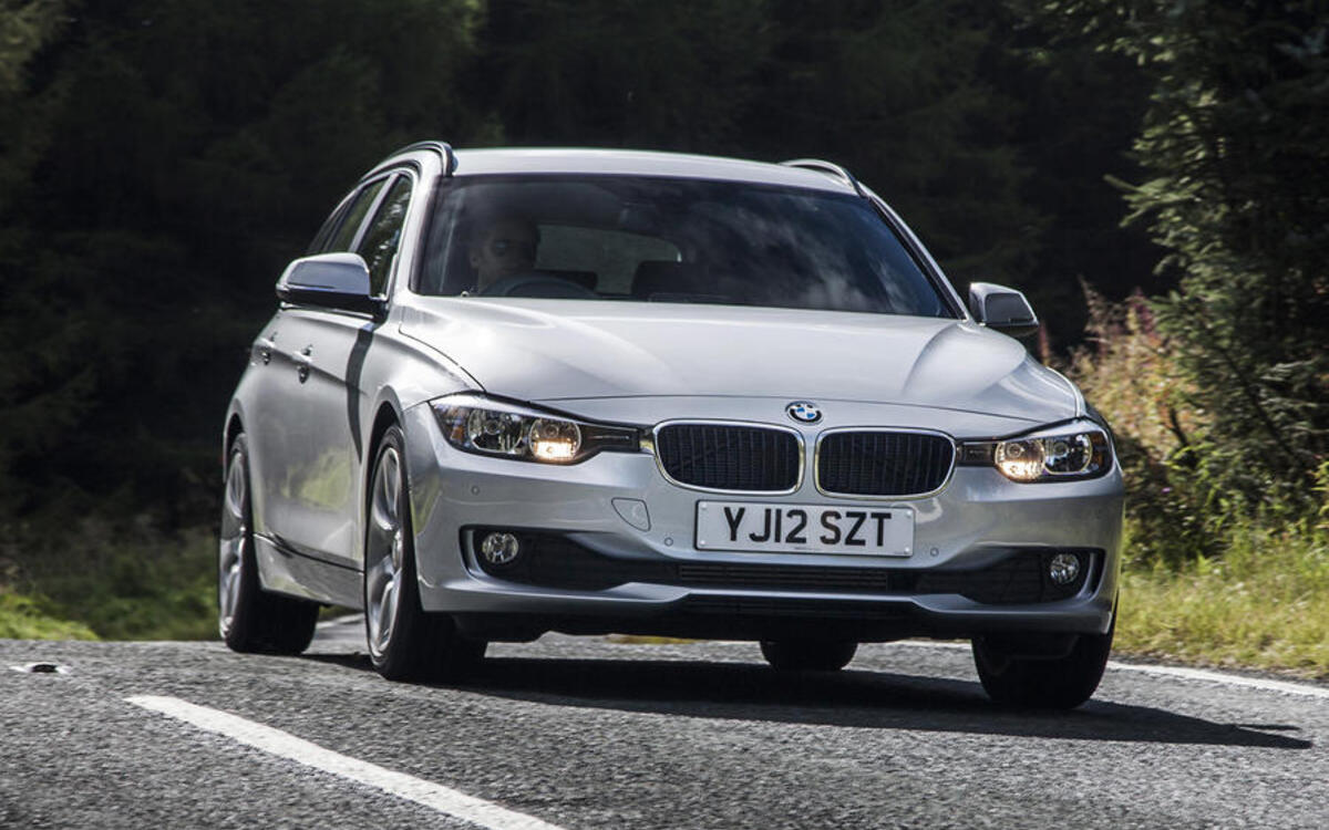 BMW 335d (F30) BMW 335d (F30)