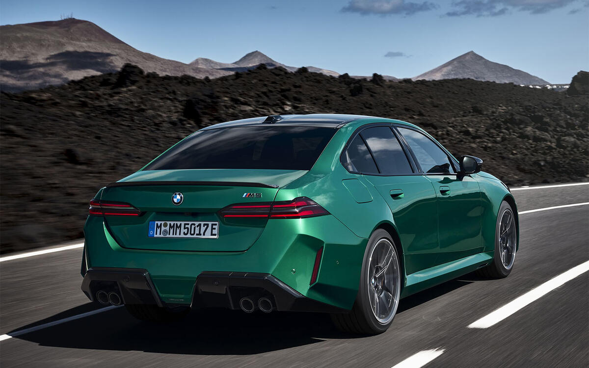 BMW 5 Series – 5 recalls  BMW 5 Series – 5 recalls
