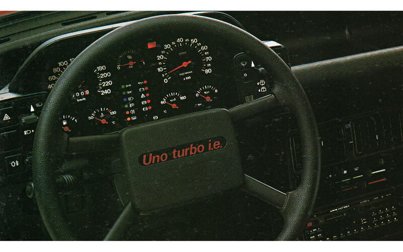Fiat Uno Turbo (1985) Fiat Uno Turbo (1985)