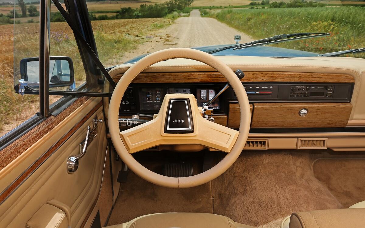 The final Grand Wagoneer, by the numbers (1991) The final Grand Wagoneer, by the numbers (1991)