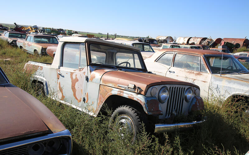 JEEPSTER COMMANDO
