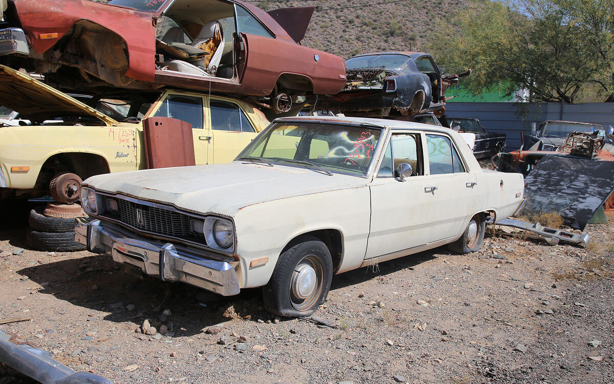 Plymouth Valiant 1975 Plymouth Valiant 1975