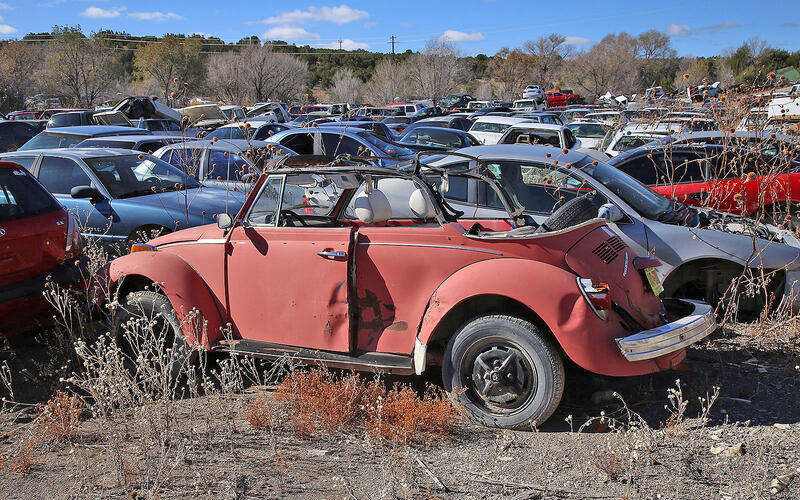 VOLKSWAGEN BEETLE