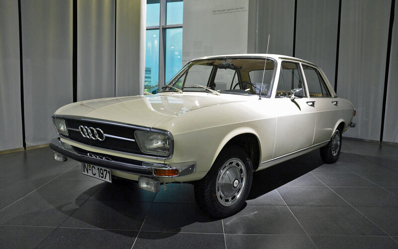Audi 100 (1968)