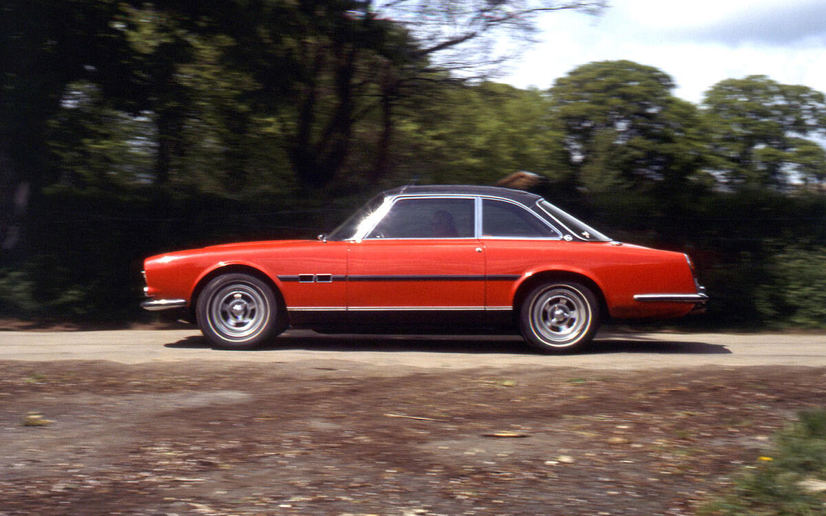 84 1964 Gordon-Keeble