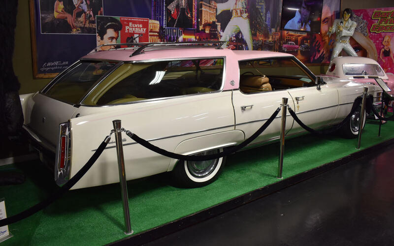 Cadillac Wagon (1974) Cadillac Wagon (1974)