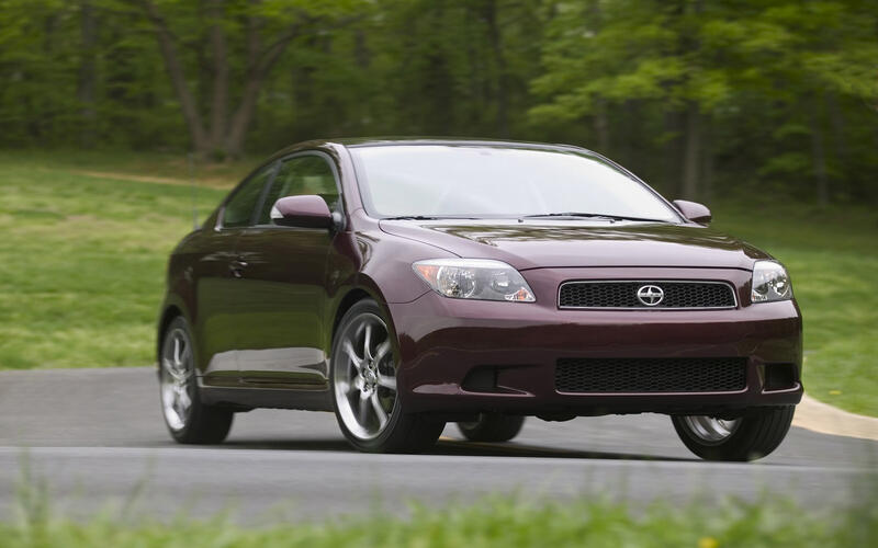 Scion tC (2004)