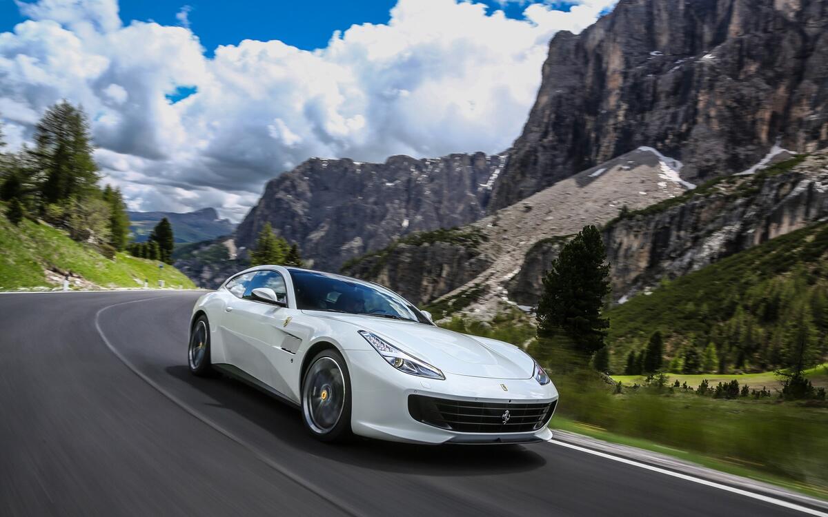 Ferrari’s on-again, off-again SUV (2018) Ferrari’s on-again, off-again SUV (2018)