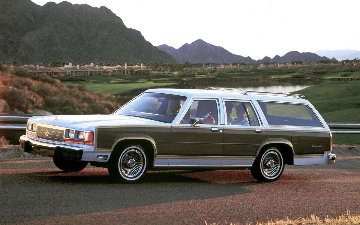 Ford LTD Country Squire (1979)
