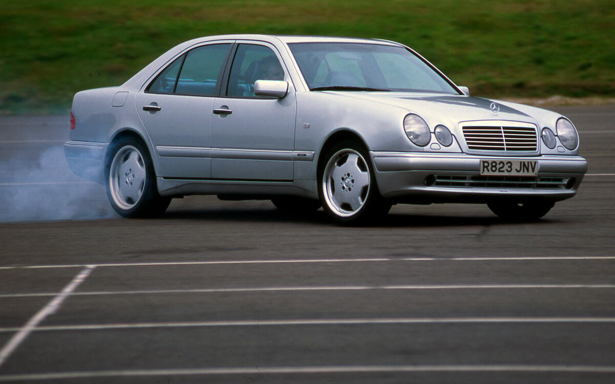 Super Saloons Super Saloons