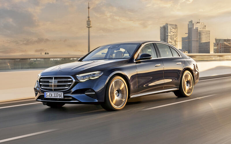 2: Mercedes-Benz Clase E 