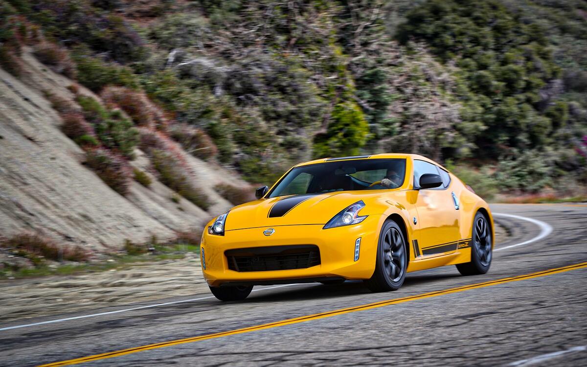 Nissan 370Z – FM (2009-on) Nissan 370Z – FM (2009-on)