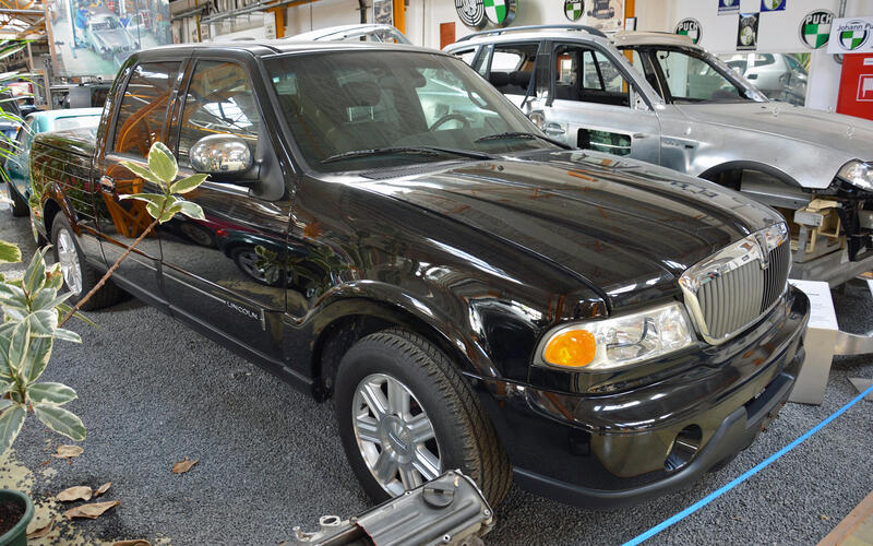 Lincoln Blackwood (2001) Lincoln Blackwood (2001)