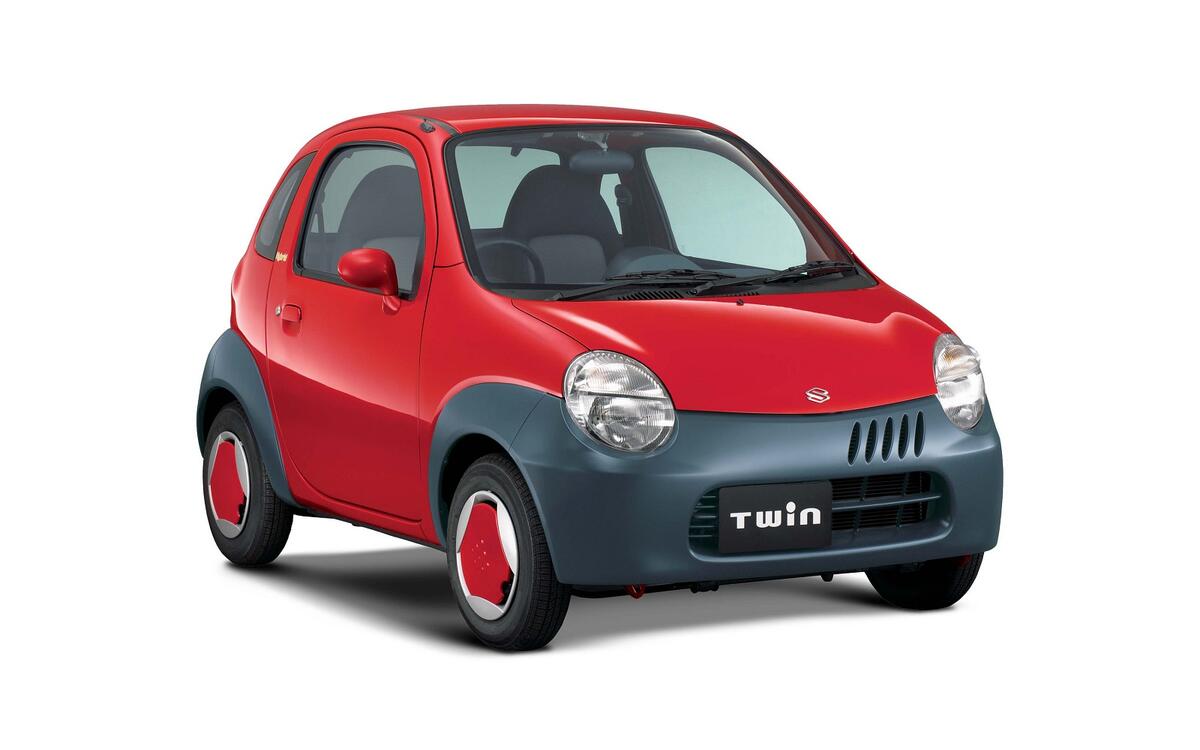 Suzuki Twin (2003) Suzuki Twin (2003)