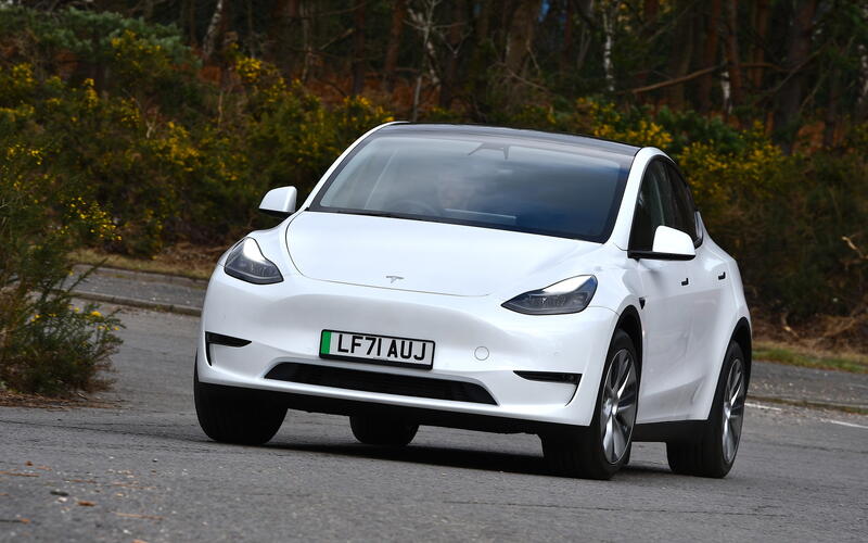 2: Tesla Model Y – 1,185,000 -3% 2: Tesla Model Y – 1,185,000 -3%