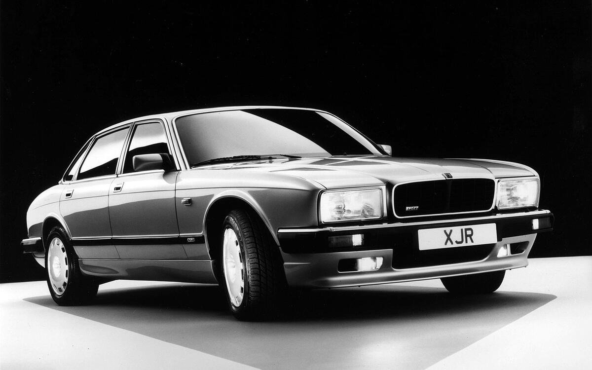 Jaguar XJR (1988)