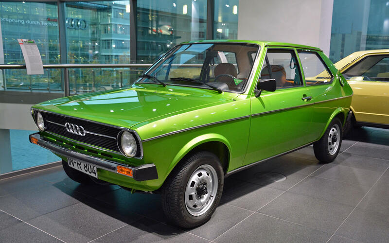 Audi 50 (1974)