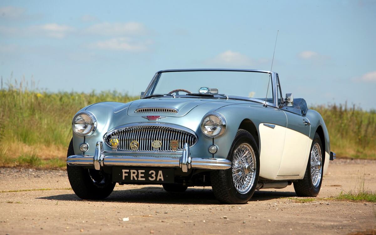 Austin-Healey 3000  Austin-Healey 3000