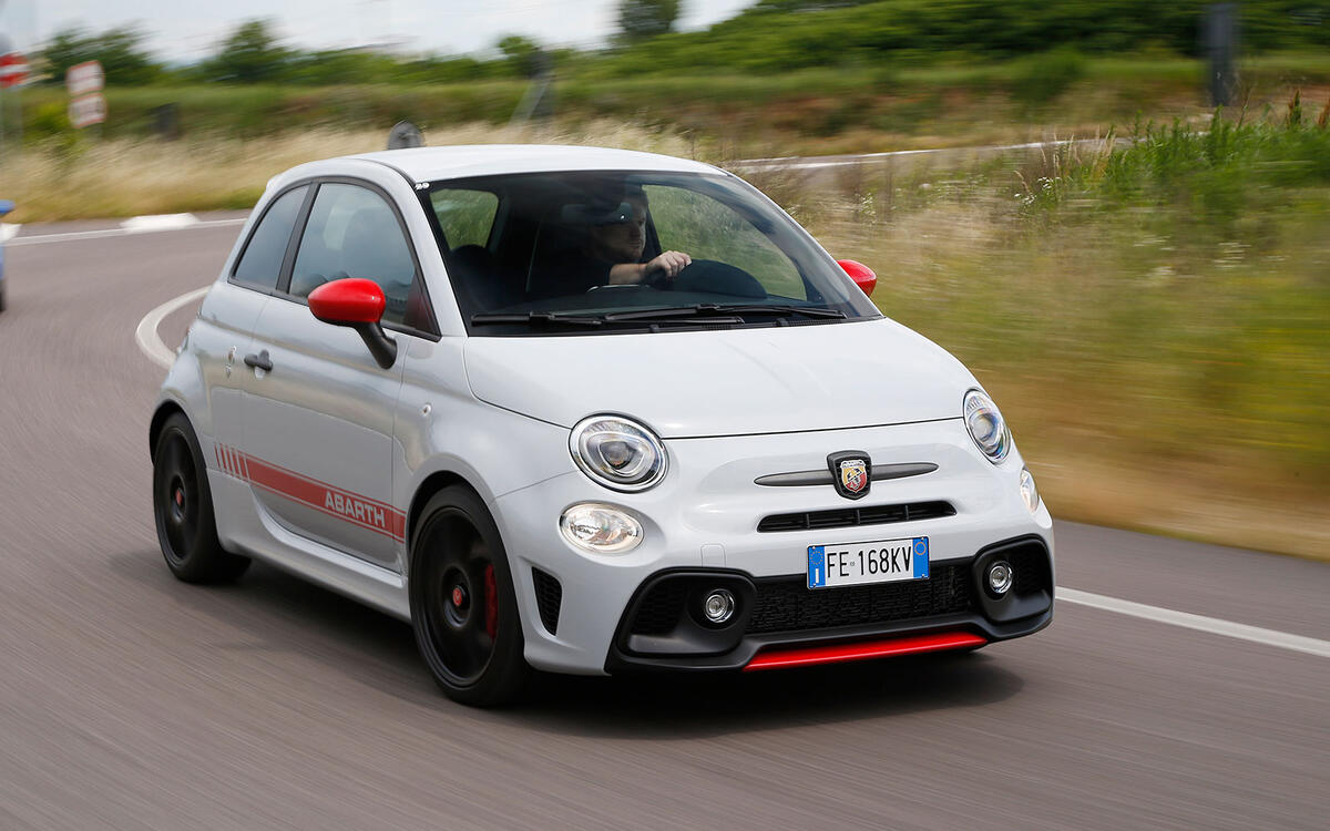 Abarth 595 (from £5750) Abarth 595 (from £5750)