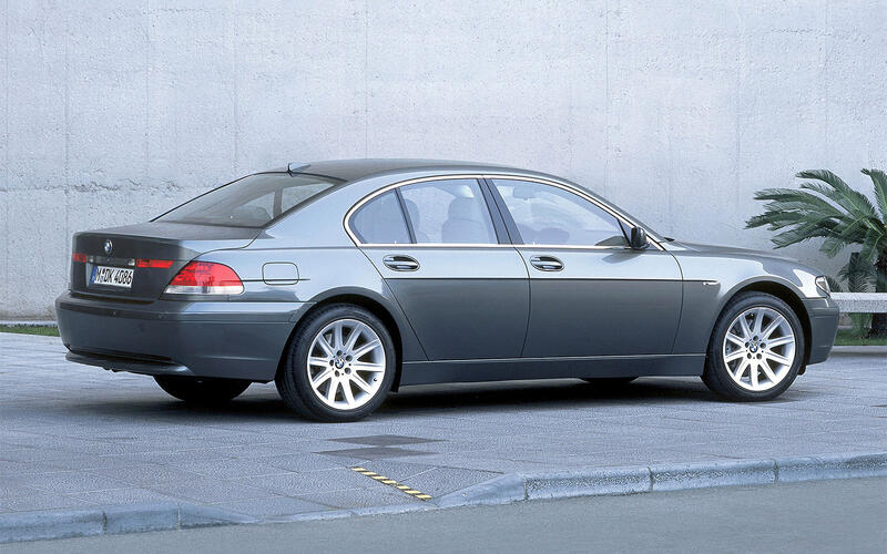 BMW 7 Series (2001) BMW 7 Series (2001)