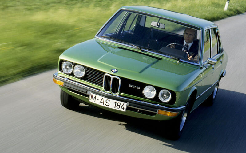 BMW 5 Series (E12, 1972) BMW 5 Series (E12, 1972)