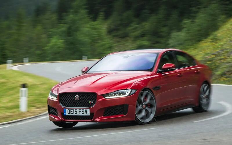 Jaguar XE (2015)