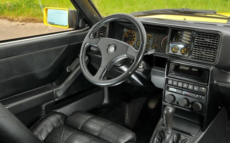 Lancia Delta HF Integrale (1987) Lancia Delta HF Integrale (1987)