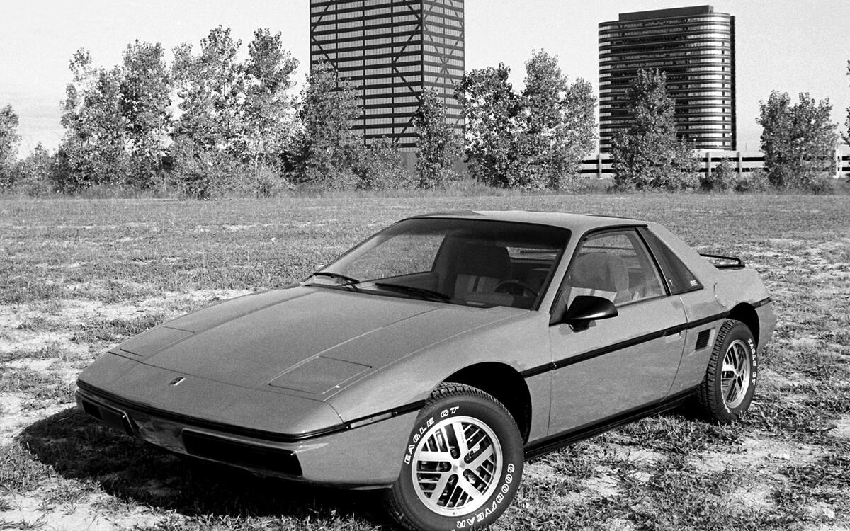 Pontiac Fiero (1983)