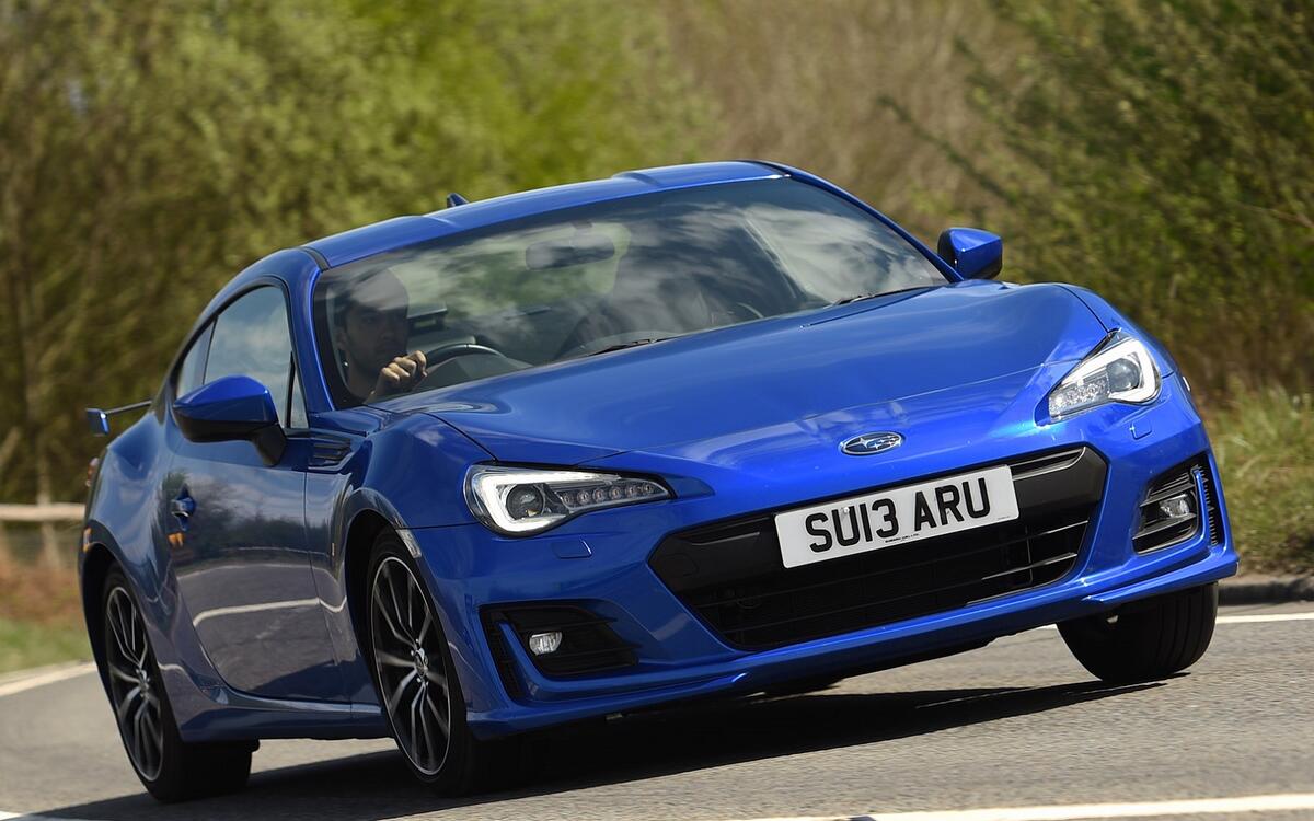 Toyota 86/Subaru BRZ (2012) Toyota GT-86/Subaru BRZ (2012)