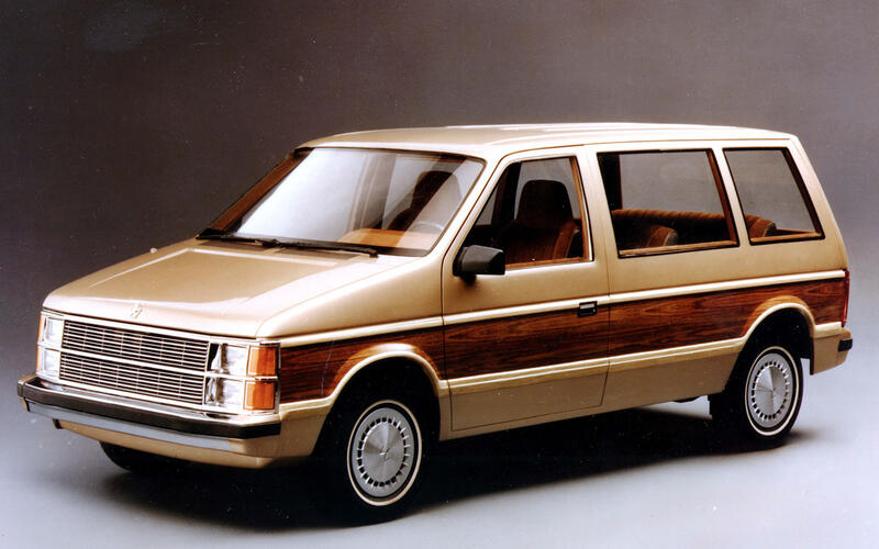 Plymouth Voyager (1983)