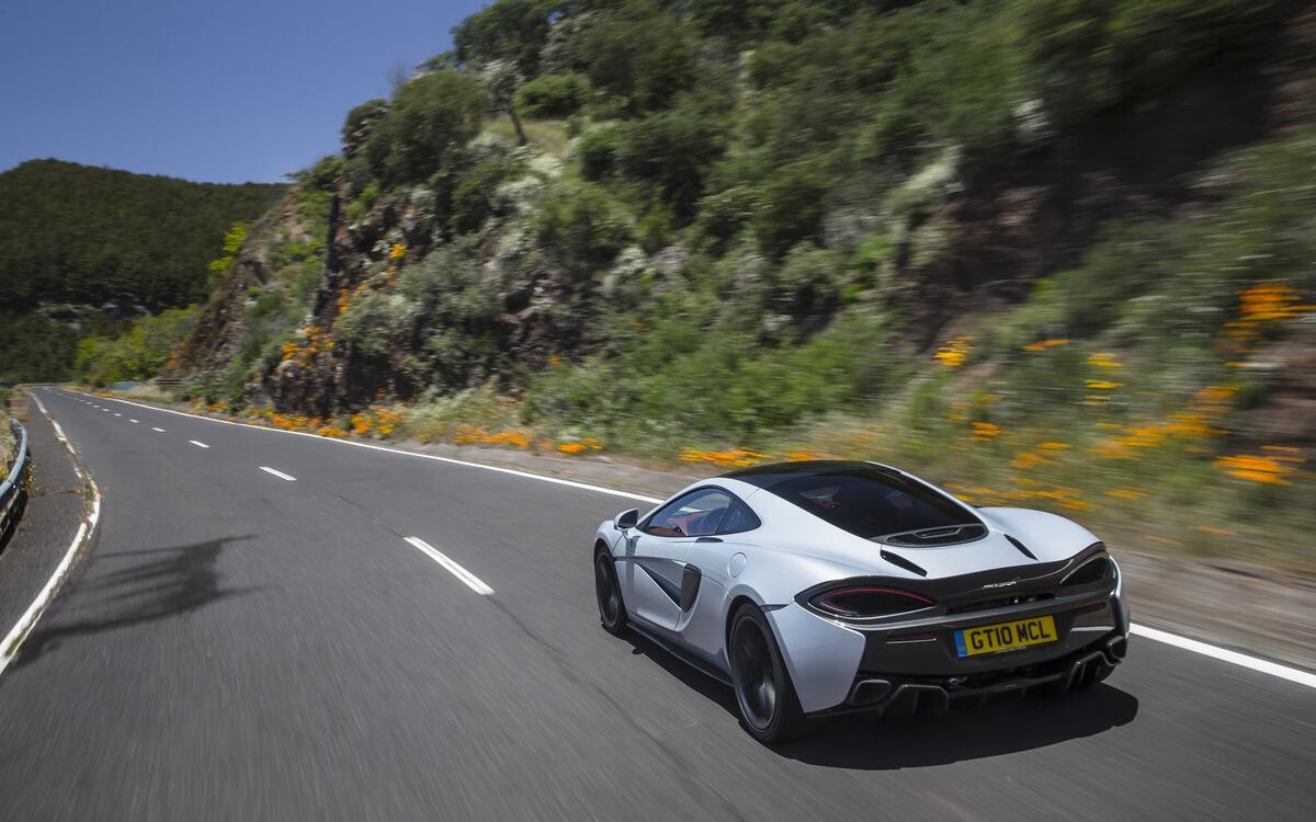 The 570GT (2016)