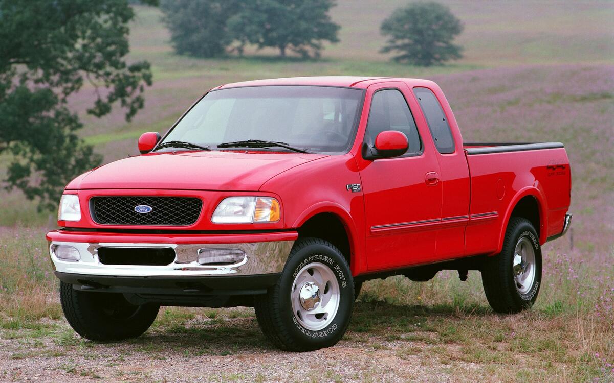 The 10th-generation F-Series (1996) The 10th-generation F-Series (1996)